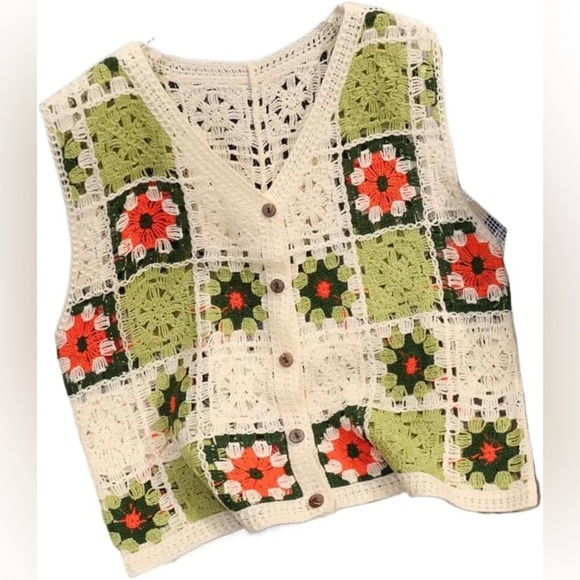 Tops - Country Style Vests Sleeveless Floral Crochet Patchwork in Green and Cream Small